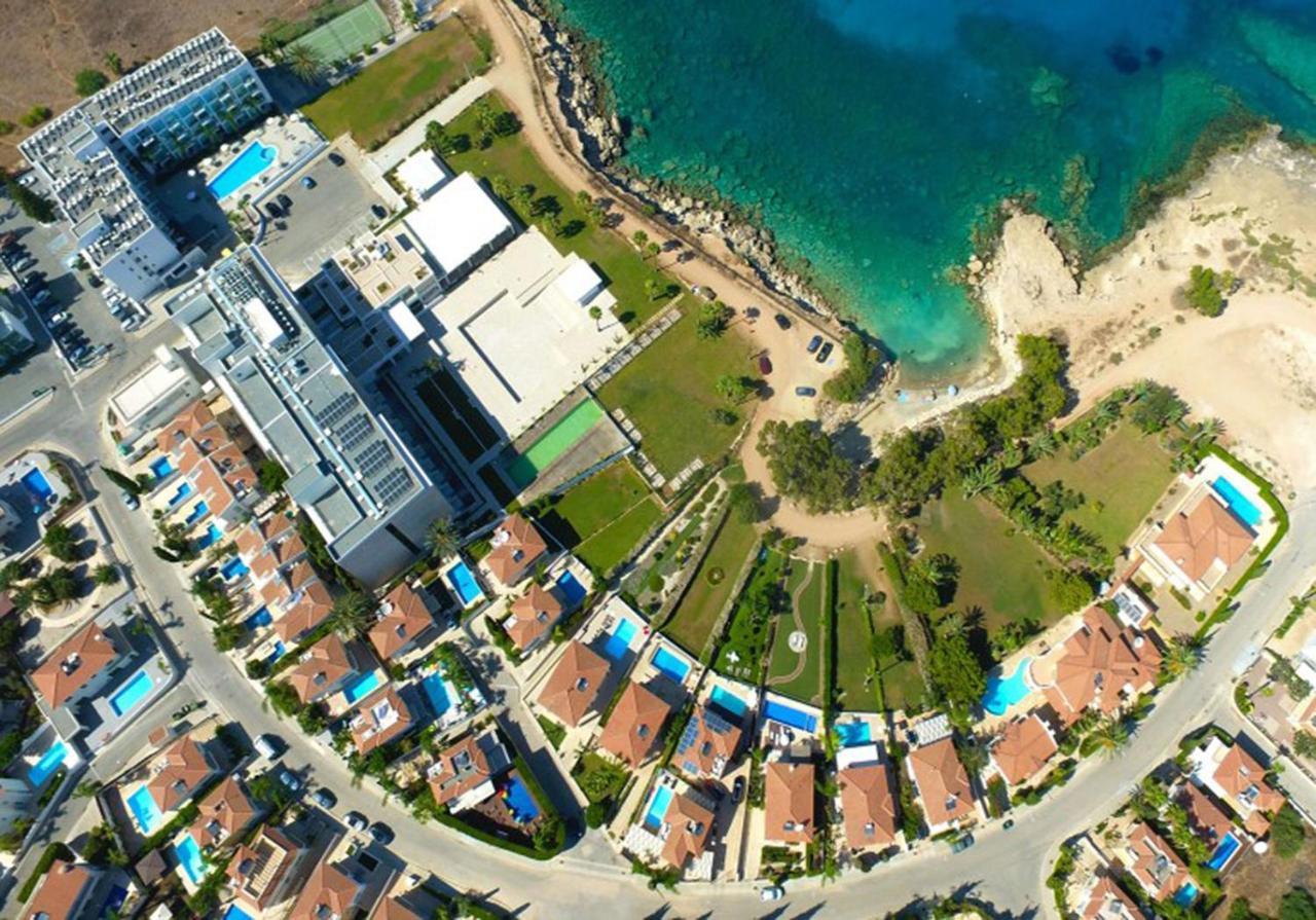 Gabriela - Coralli Beachfront Apartment Протарас Экстерьер фото