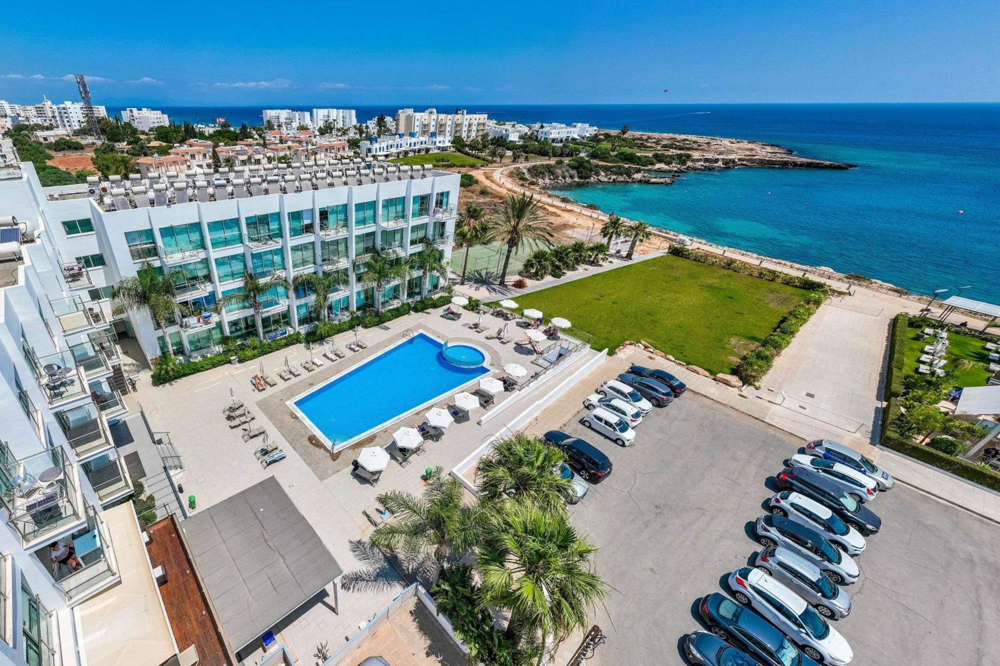 Gabriela - Coralli Beachfront Apartment Протарас Экстерьер фото